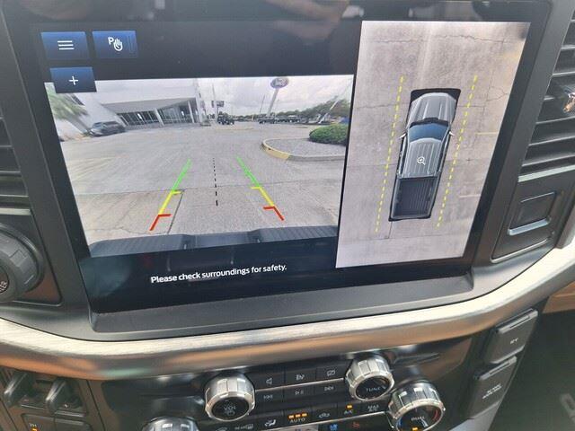 2023 Ford F-150 Lariat photo 16