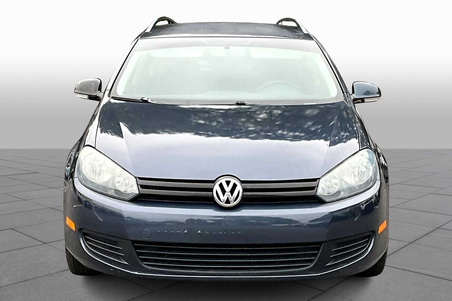 2010 Volkswagen Jetta SportWagen 2.5 S photo 3