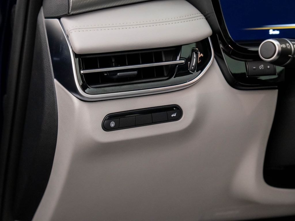 2026 Infiniti QX60 Pure AWD photo 18
