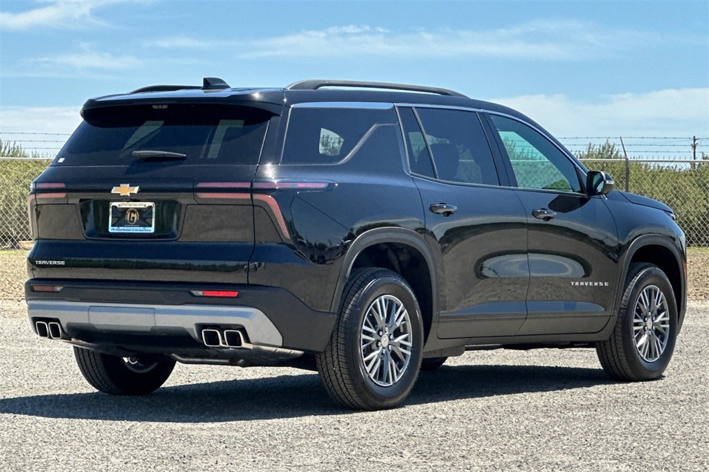 2026 Chevrolet Traverse photo 5