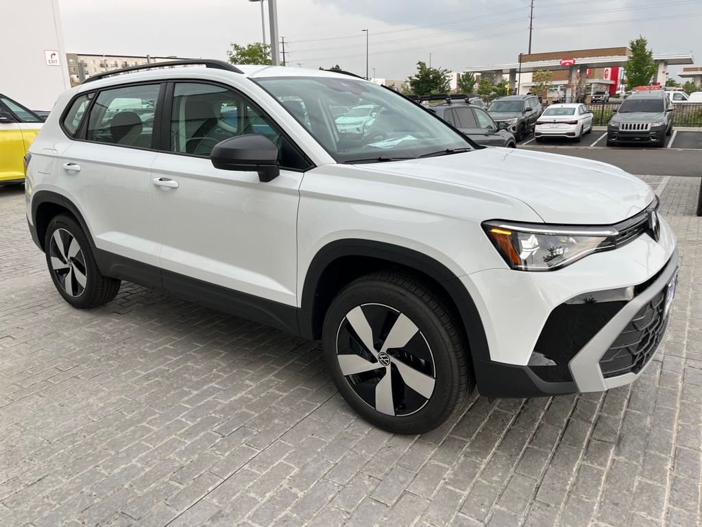 2025 Volkswagen Taos S photo 6