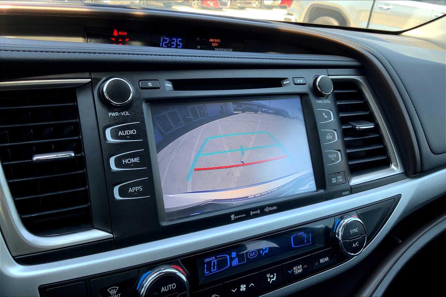 2019 Toyota Highlander XLE photo 26