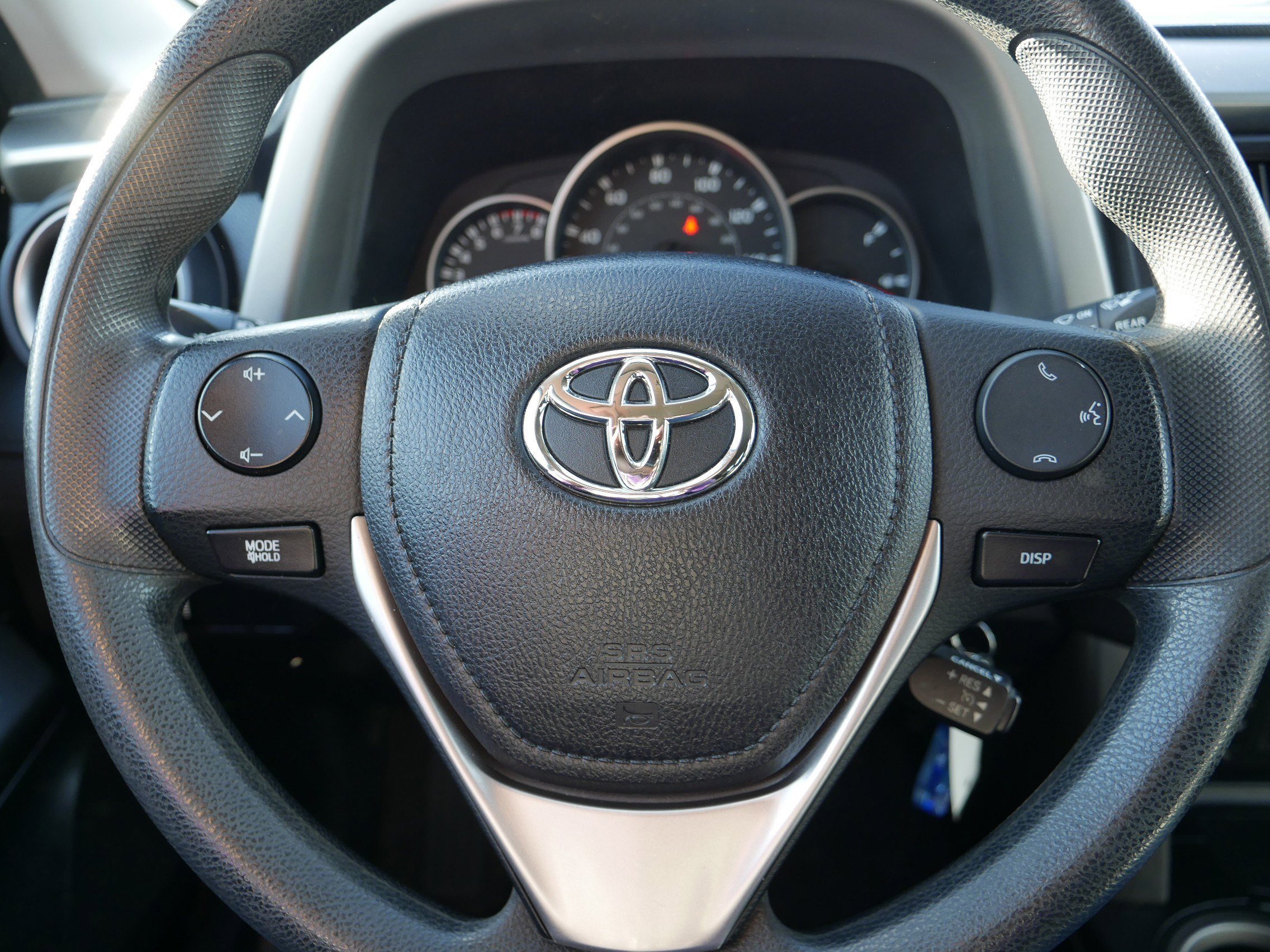 2016 Toyota RAV4 LE photo 22