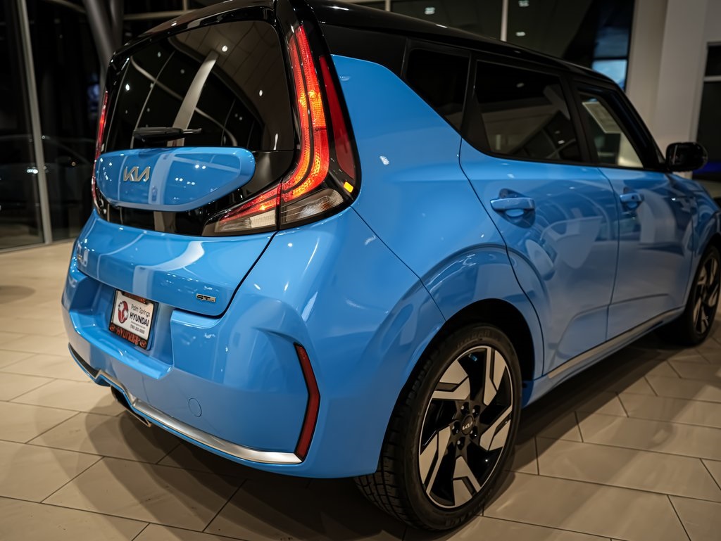 2023 Kia Soul GT-Line photo 9