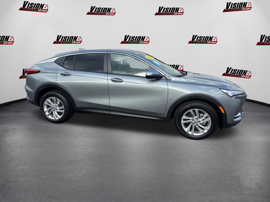 2025 Buick Envista Preferred photo 4