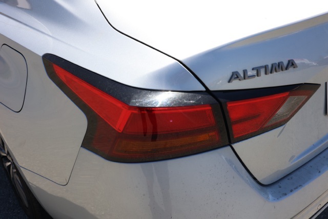 2023 Nissan Altima 2.5 SV photo 5