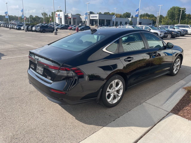2023 Honda Accord LX photo 14