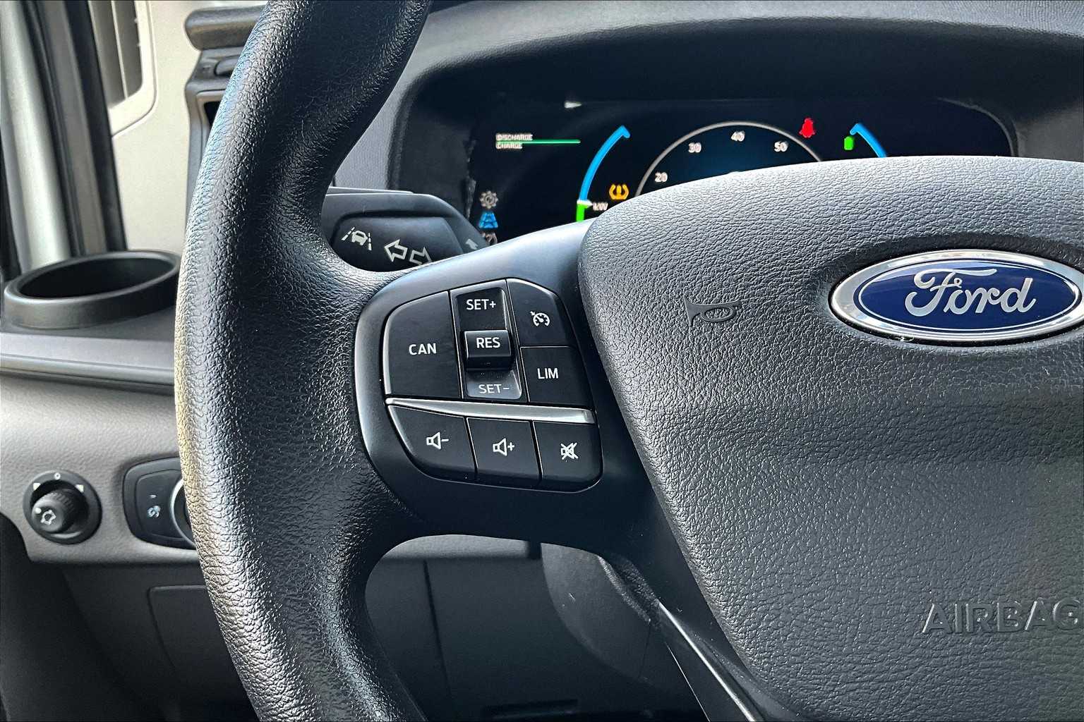 2022 Ford Transit photo 16