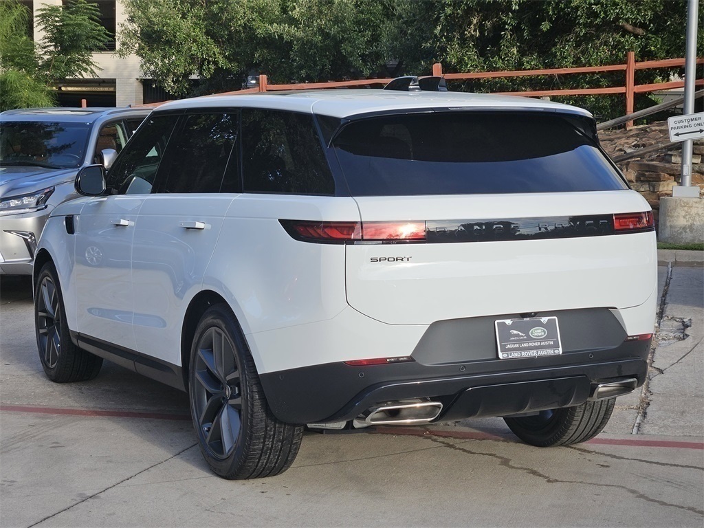 2025 Land Rover Range Rover Sport SE photo 4