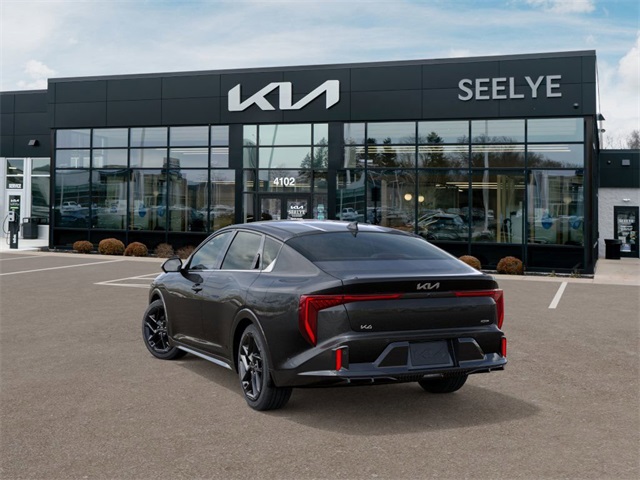 2025 Kia K4 GT-Line Turbo photo 2
