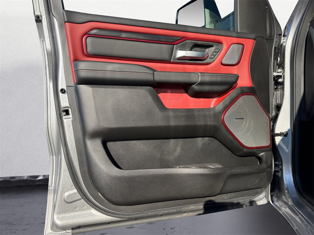 2025 Ram 1500 Rebel photo 9