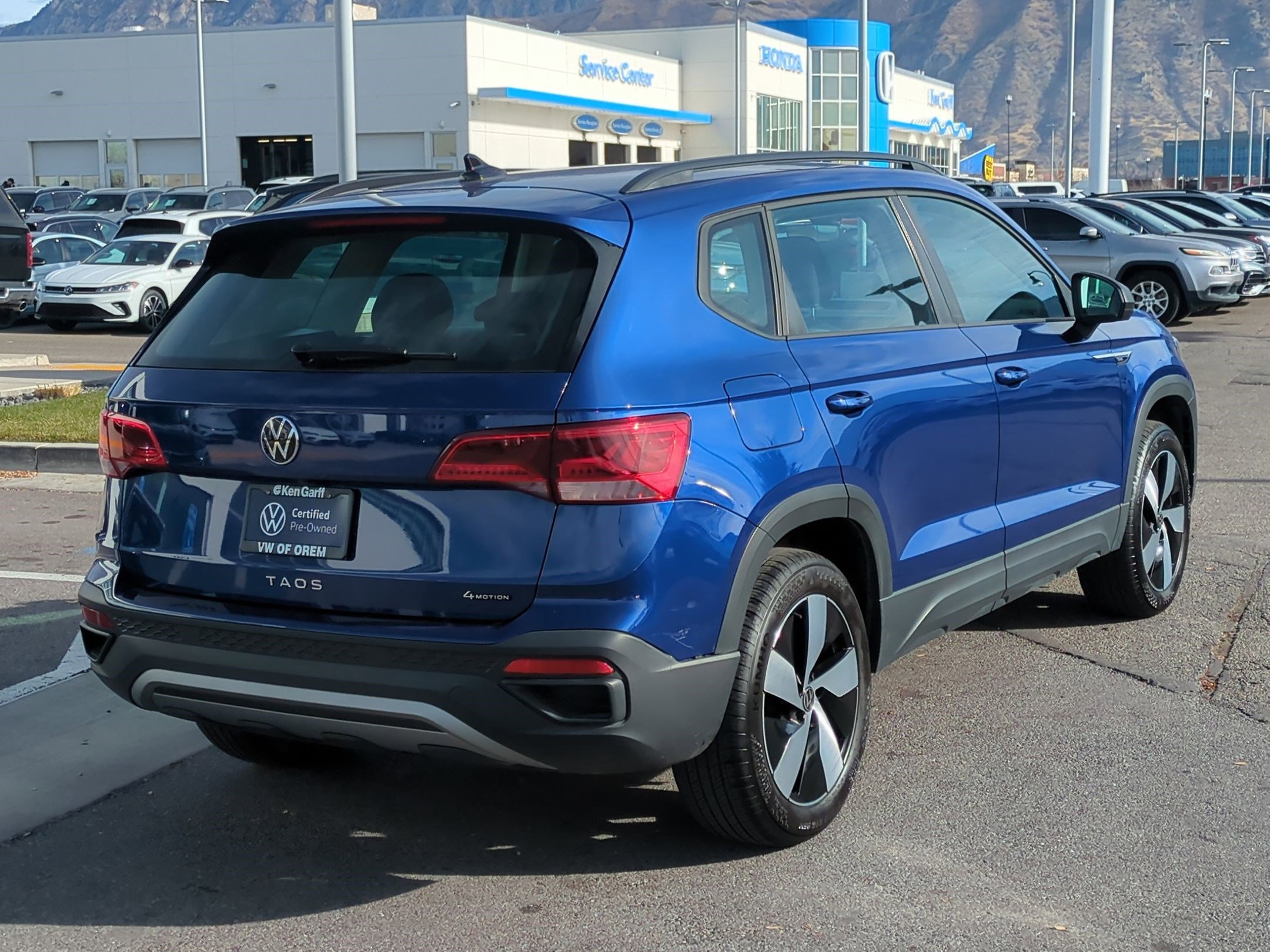 2024 Volkswagen Taos S photo 2