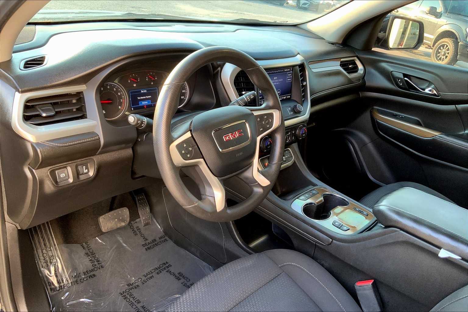 2021 Gmc Acadia SLE photo 16