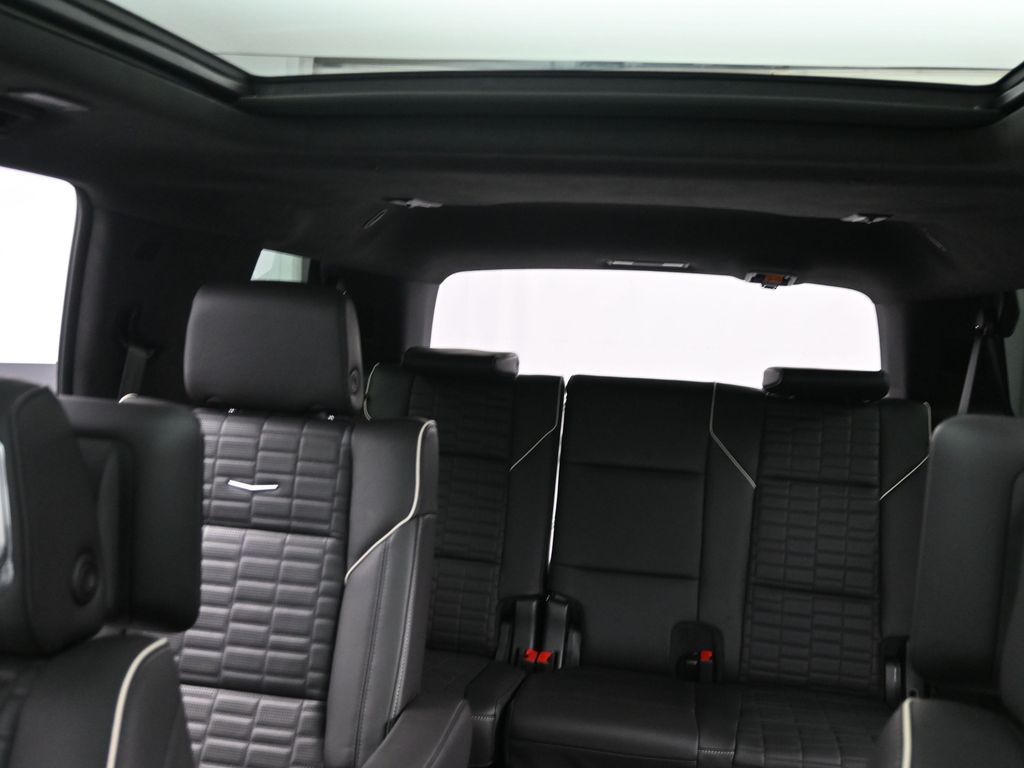 2023 Cadillac Escalade V-Series photo 9