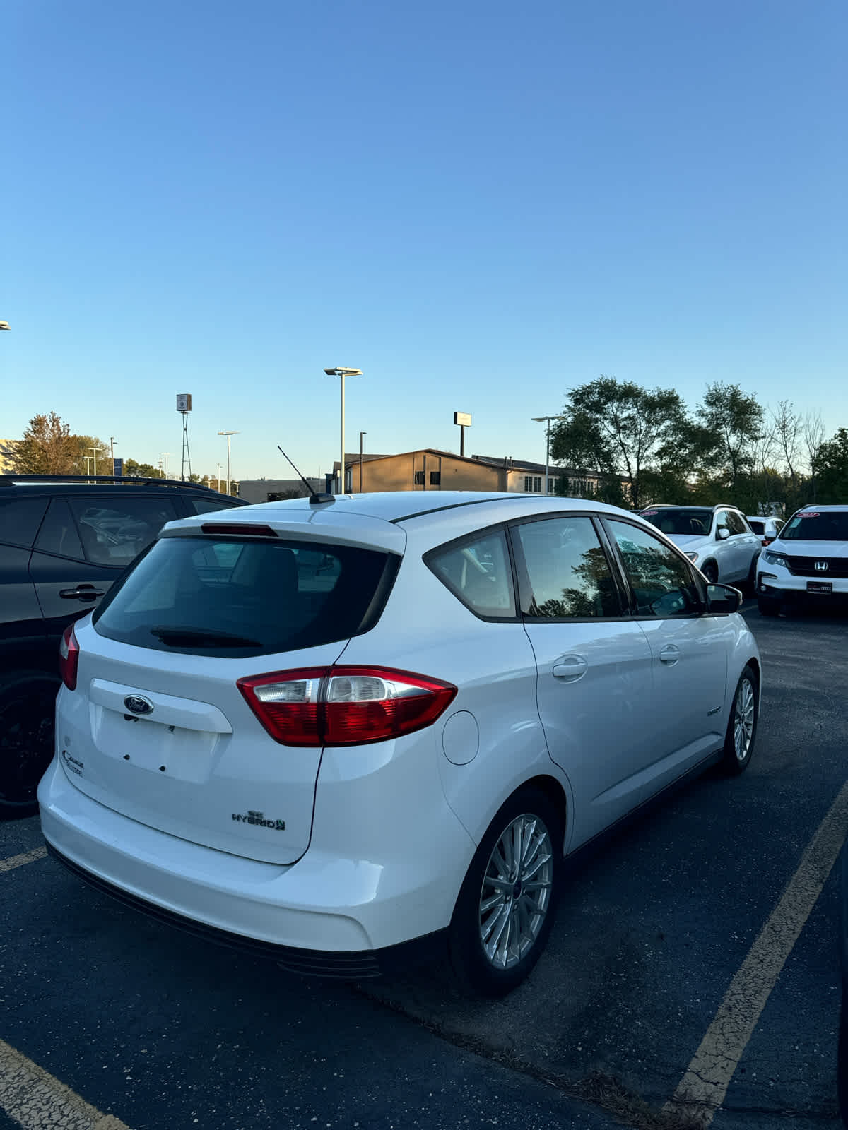 2014 Ford C-Max Hybrid SE photo 2