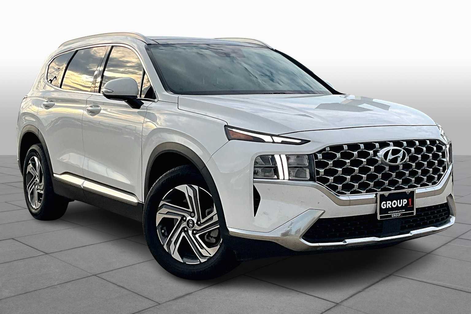 2023 Hyundai Santa Fe SEL Premium photo 2