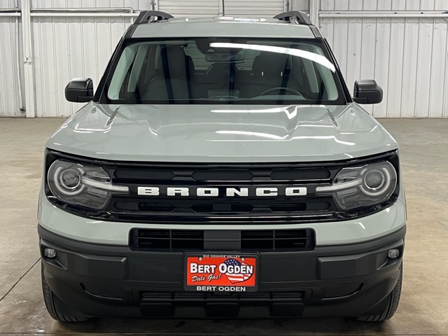 2023 Ford Bronco Sport Outer Banks photo 2