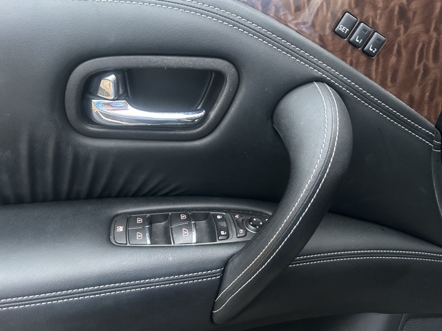 2020 Nissan Armada SL photo 3