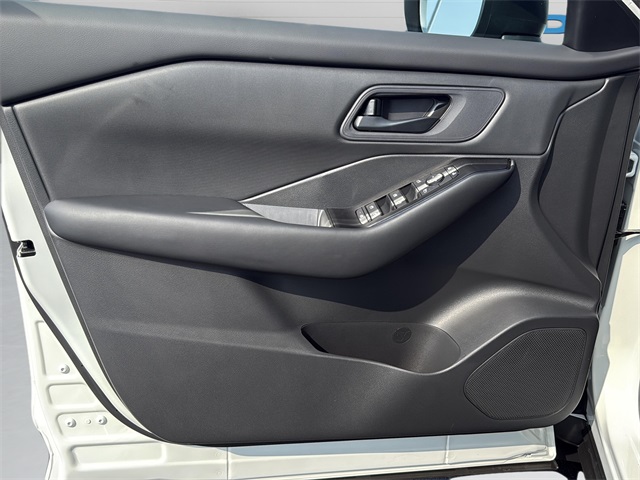 2026 Nissan Rogue S photo 20