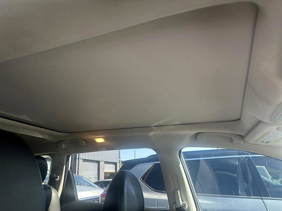 2017 Nissan Rogue SL photo 23
