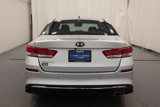 2019 Kia Optima LX photo 7