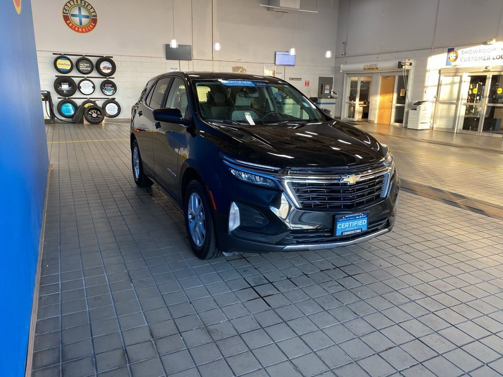 2024 Chevrolet Equinox LT photo 2