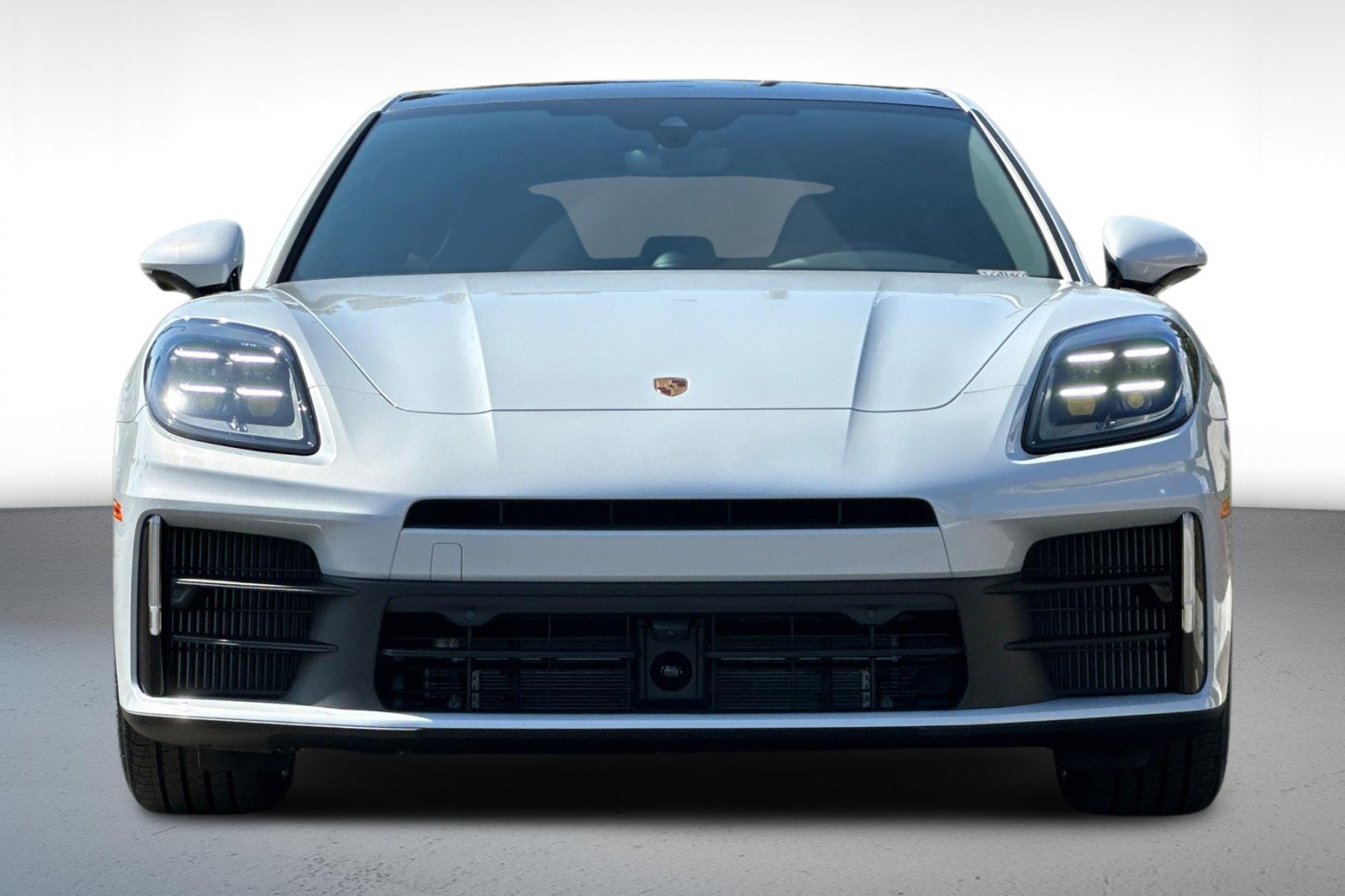 2026 Porsche Panamera 4 E-Hybrid photo 13