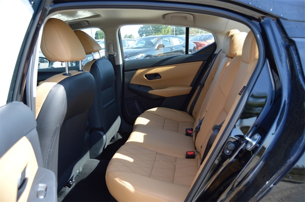2025 Nissan Sentra SV photo 17