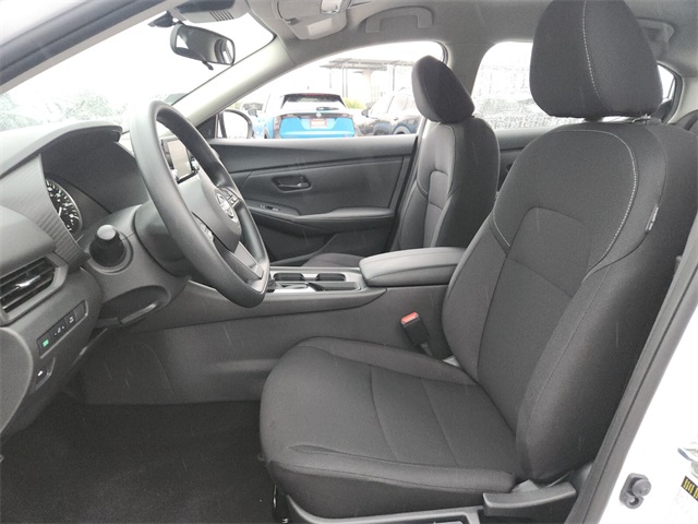 2025 Nissan Sentra S photo 5