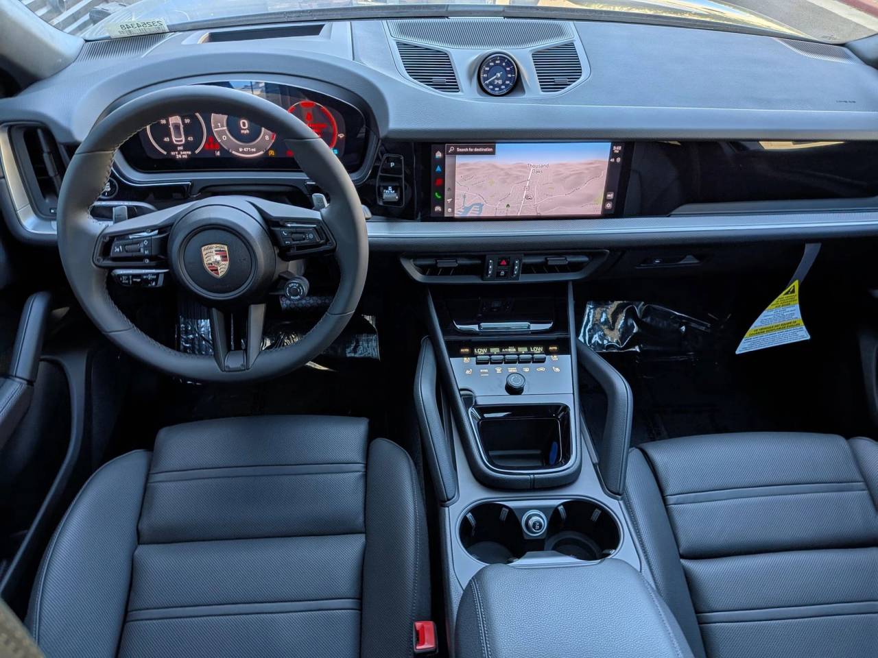 2025 Porsche Cayenne Coupe Base photo 22