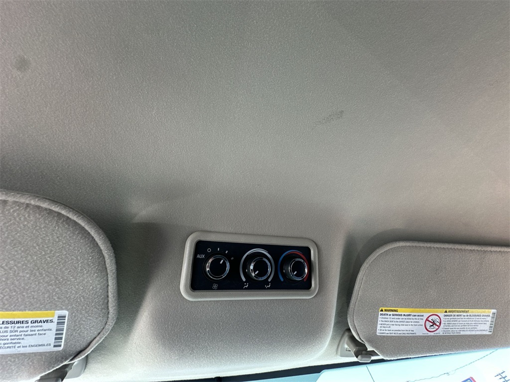2014 Chevrolet Express 3500 LT photo 27