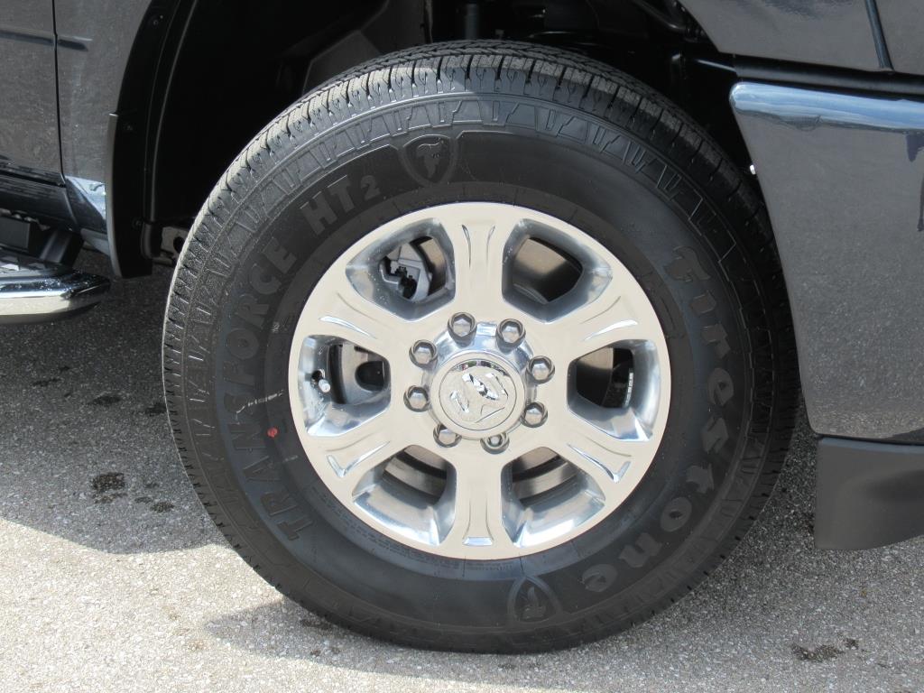 2025 Ram 2500 Big Horn photo 7