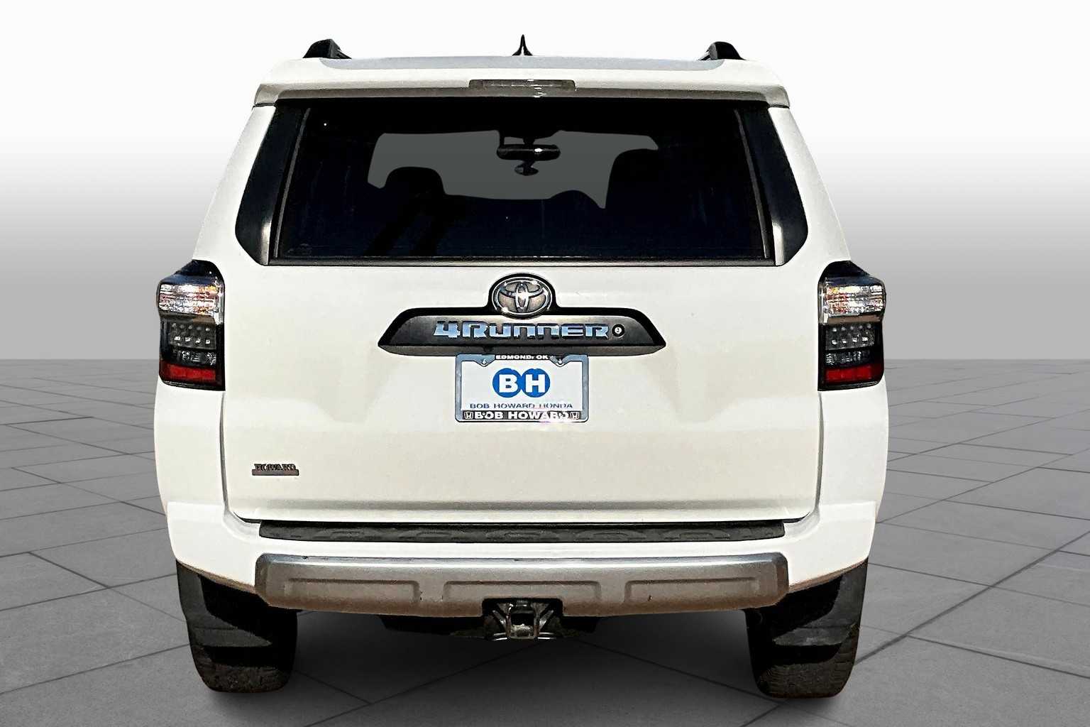 2018 Toyota 4Runner TRD photo 4