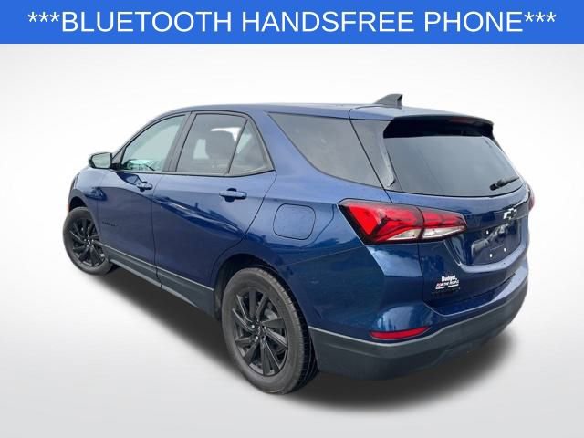 2023 Chevrolet Equinox LS photo 3