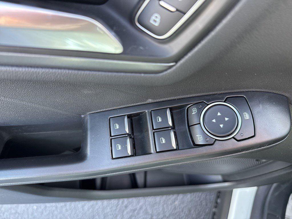 2025 Ford Escape Plug-In Hybrid photo 26