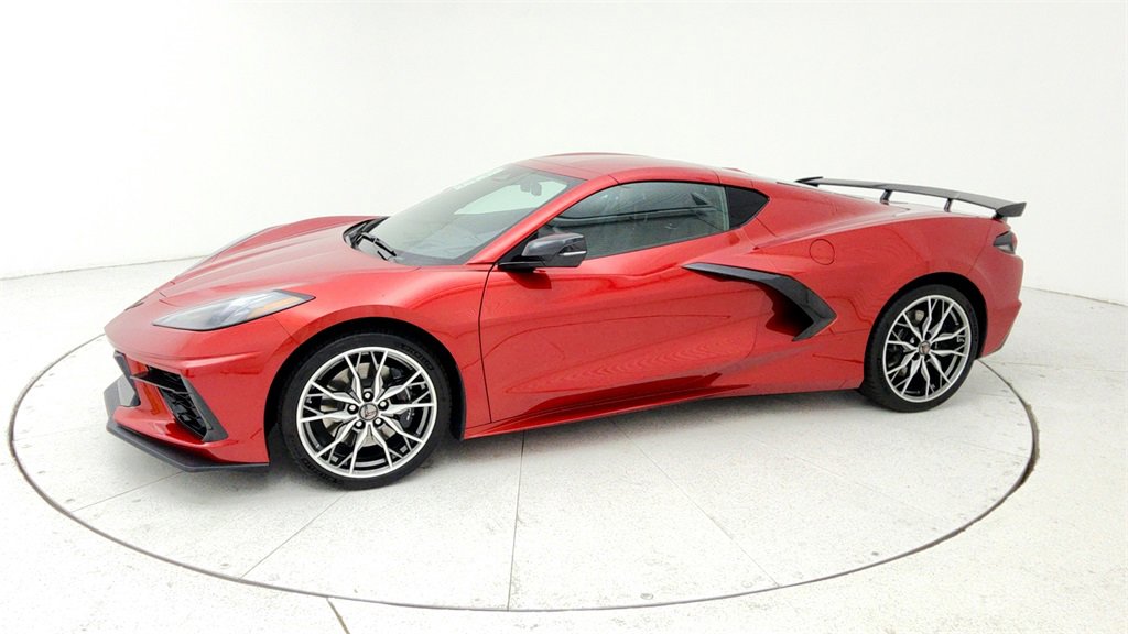 2026 Chevrolet Corvette Stingray 2LT photo 2