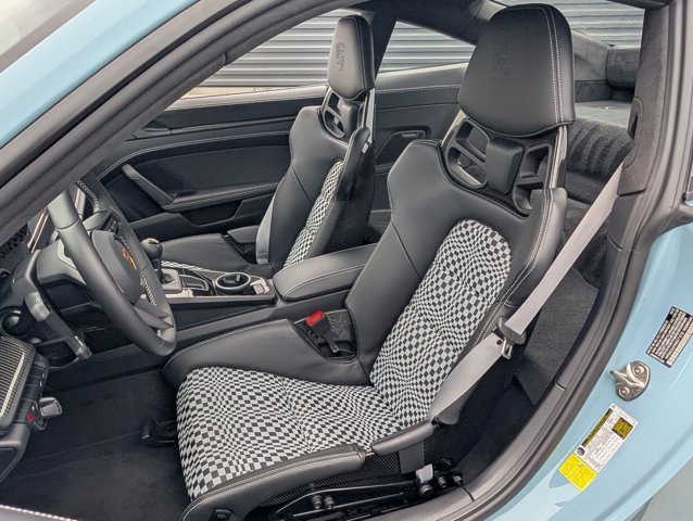 2022 Porsche 911 GT3 Touring photo 5