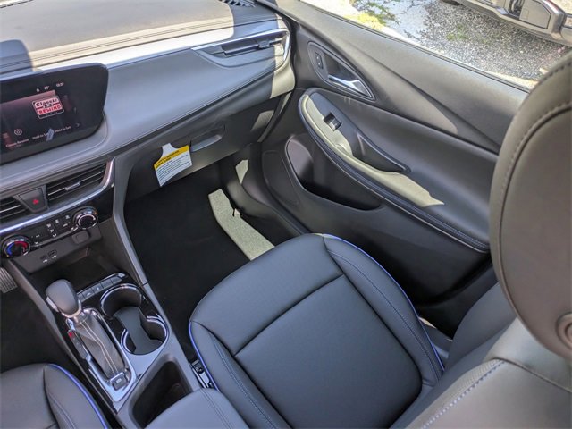 2026 Buick Encore GX Sport Touring photo 16