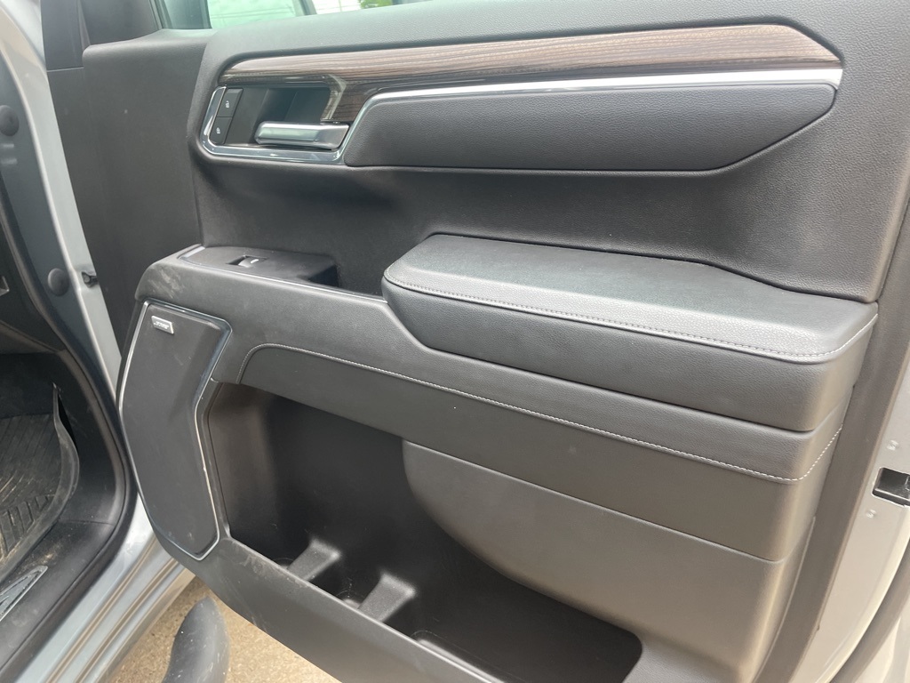 2023 Chevrolet Silverado 1500 RST photo 19