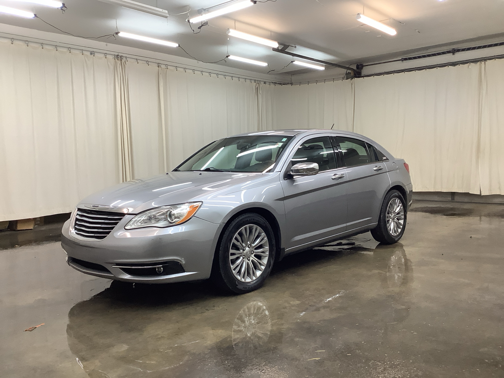 2013 Chrysler 200