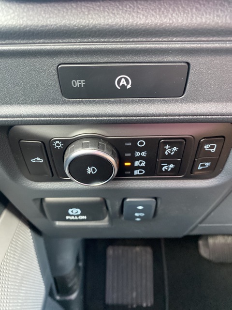 2025 Ford F-150 Lariat photo 14