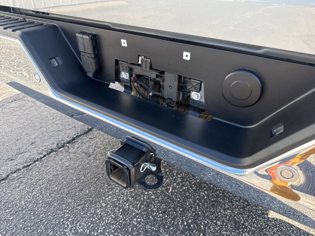2025 Chevrolet Silverado 3500HD LTZ photo 18