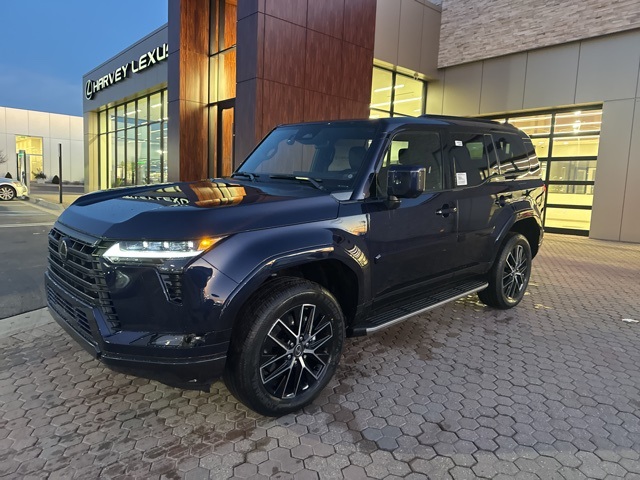 2026 Lexus GX Premium's photo