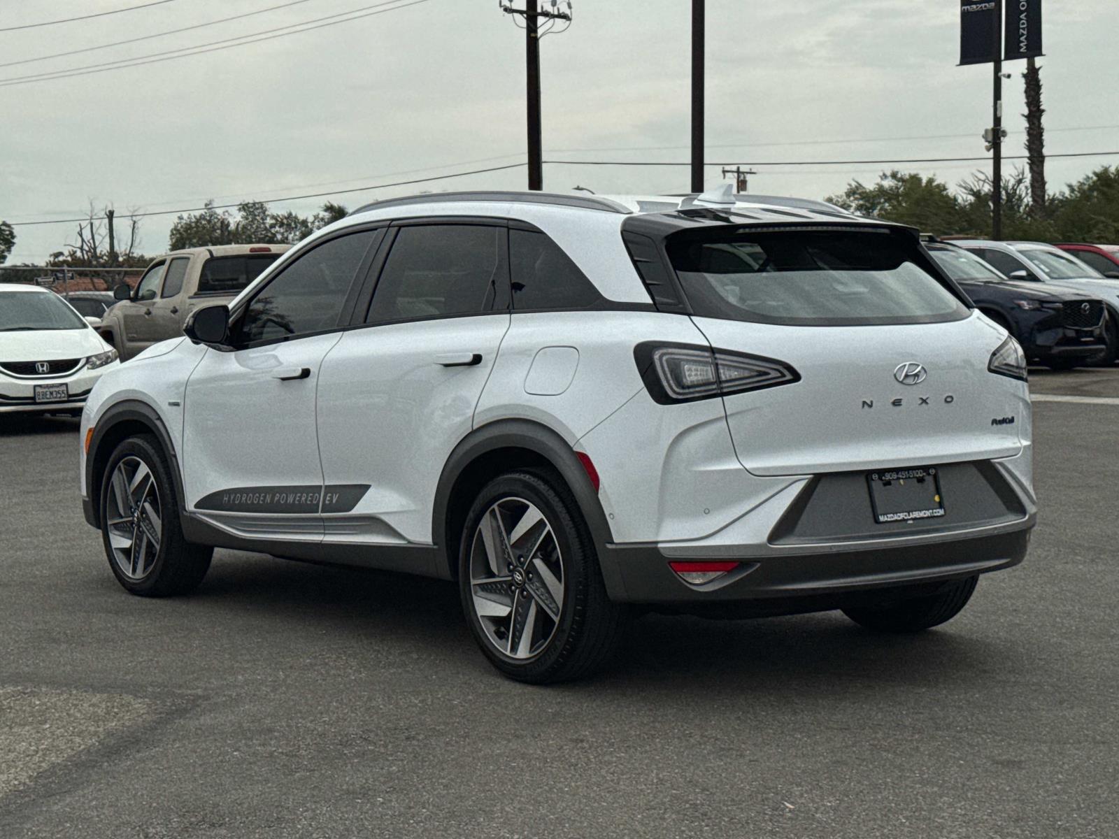 2023 Hyundai Nexo Limited photo 3