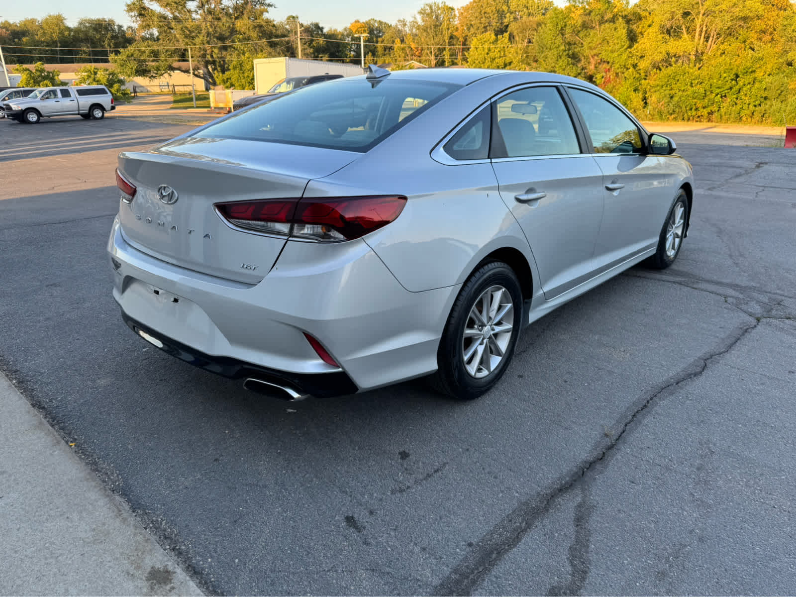 2018 Hyundai Sonata Eco photo 3