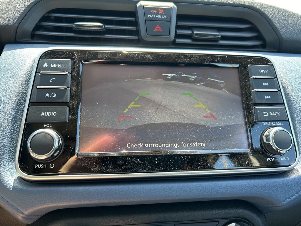 2025 Nissan Versa SV photo 24