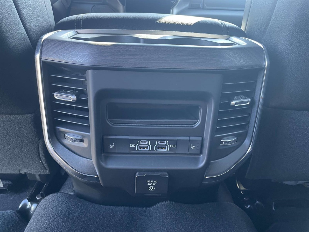 2026 Ram 2500 Laramie photo 27