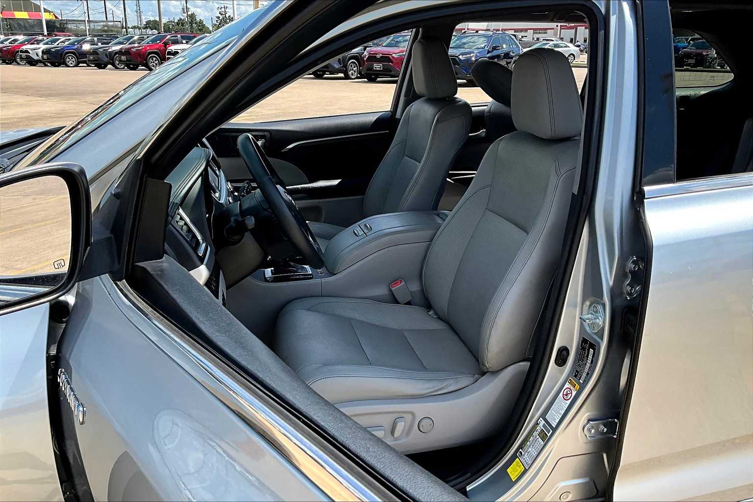 2016 Toyota Highlander Hybrid Limited Platinum photo 7