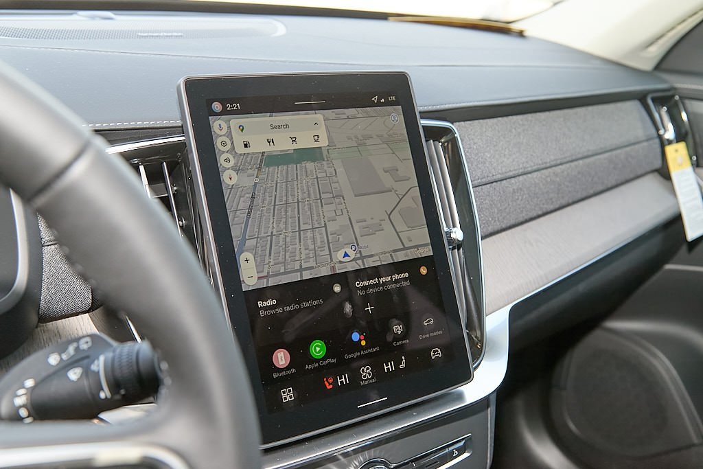 2026 VOLVO XC90 - Image 13