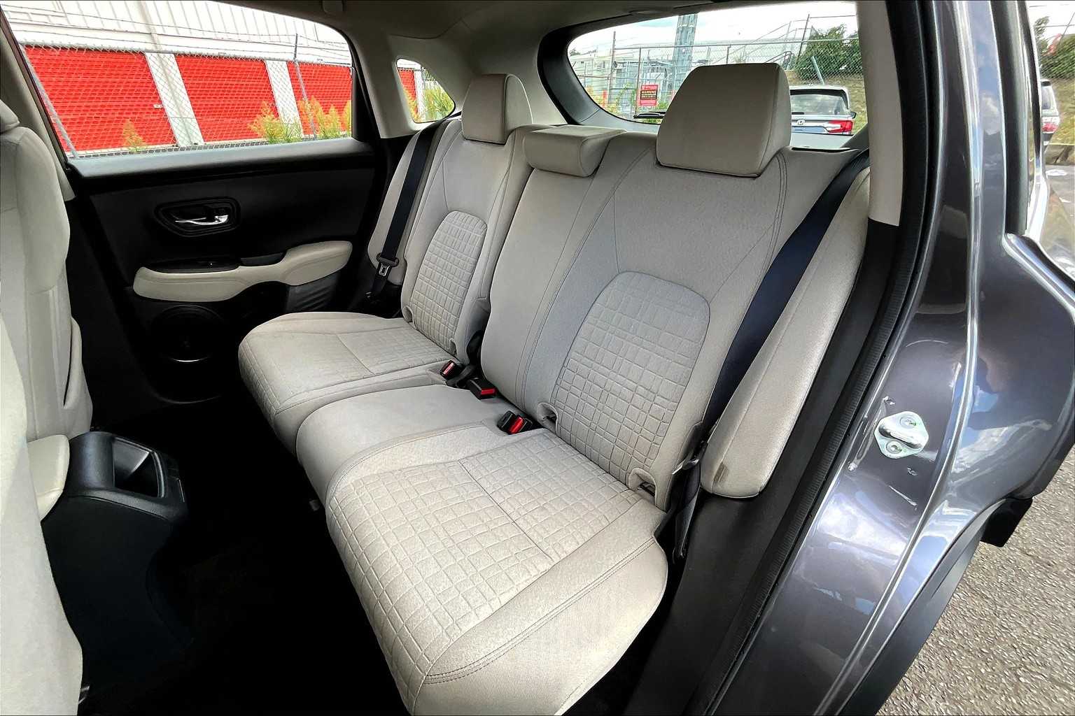 2023 Honda HR-V LX photo 18